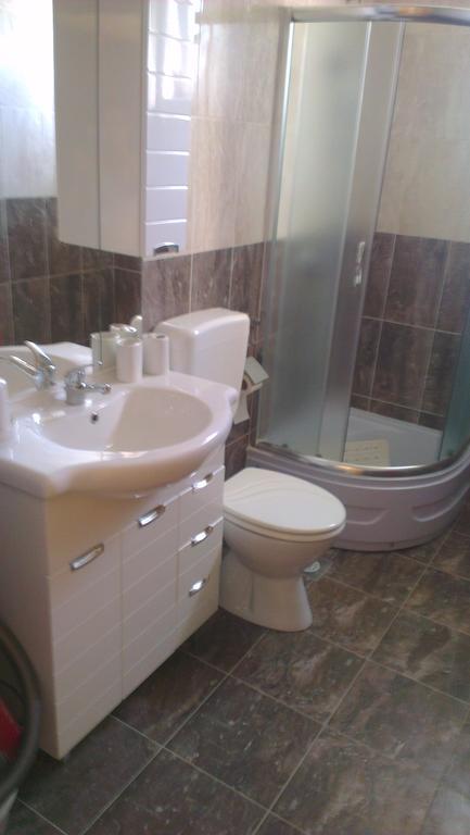 Apartment Feliks Мандре Екстериор снимка